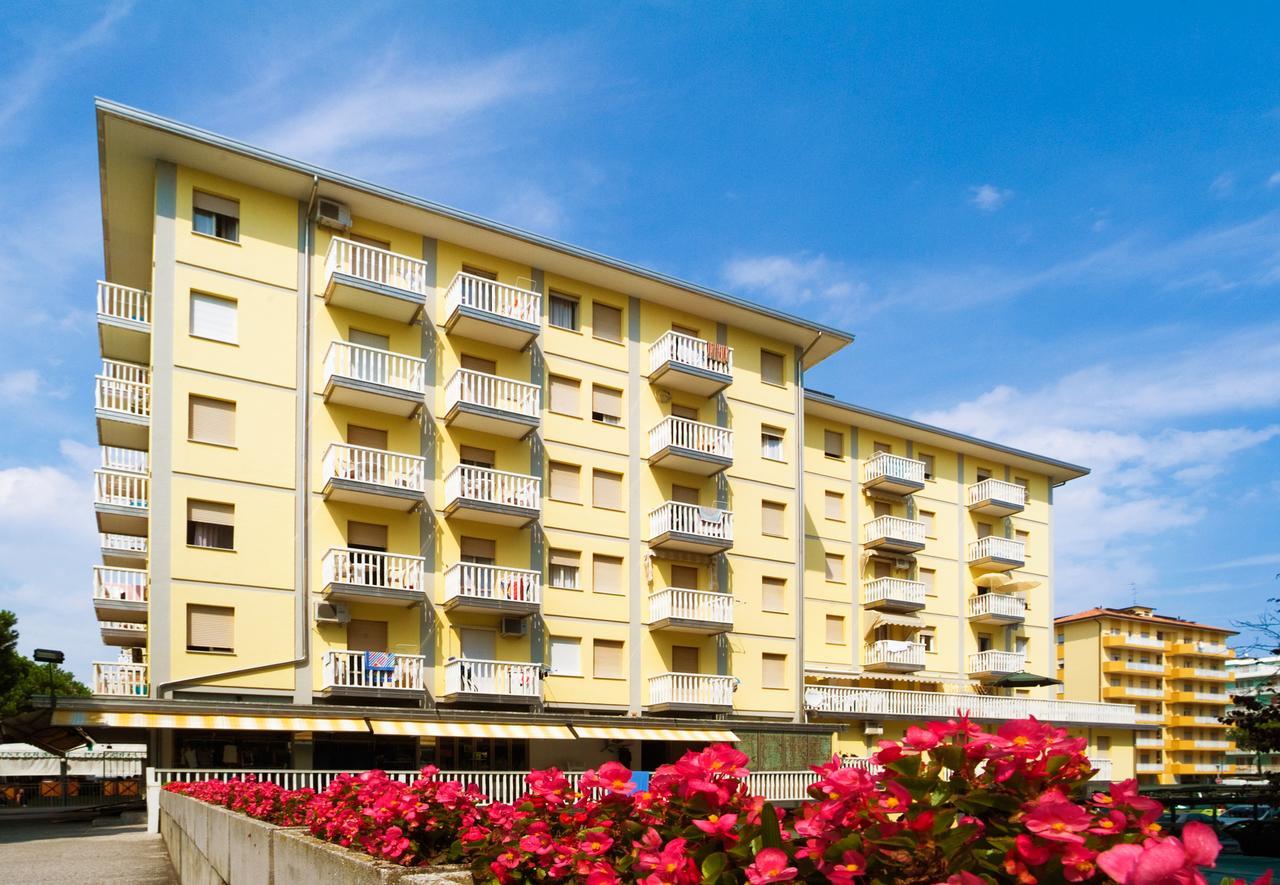Ivana Belmare Apartaments Bibione Exteriör bild