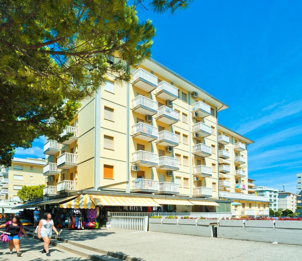 Ivana Belmare Apartaments Bibione Exteriör bild